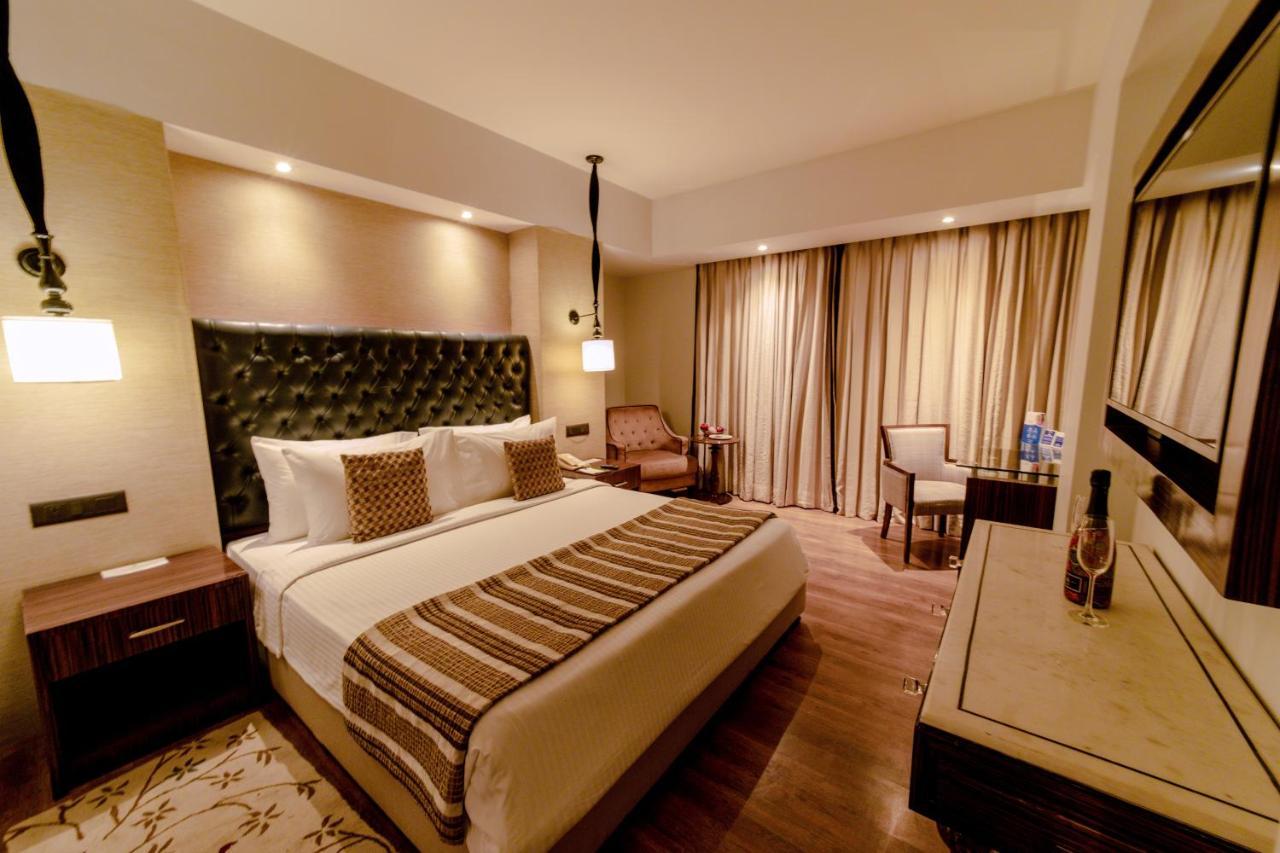 Sarovar Portico Jaipur Exterior photo